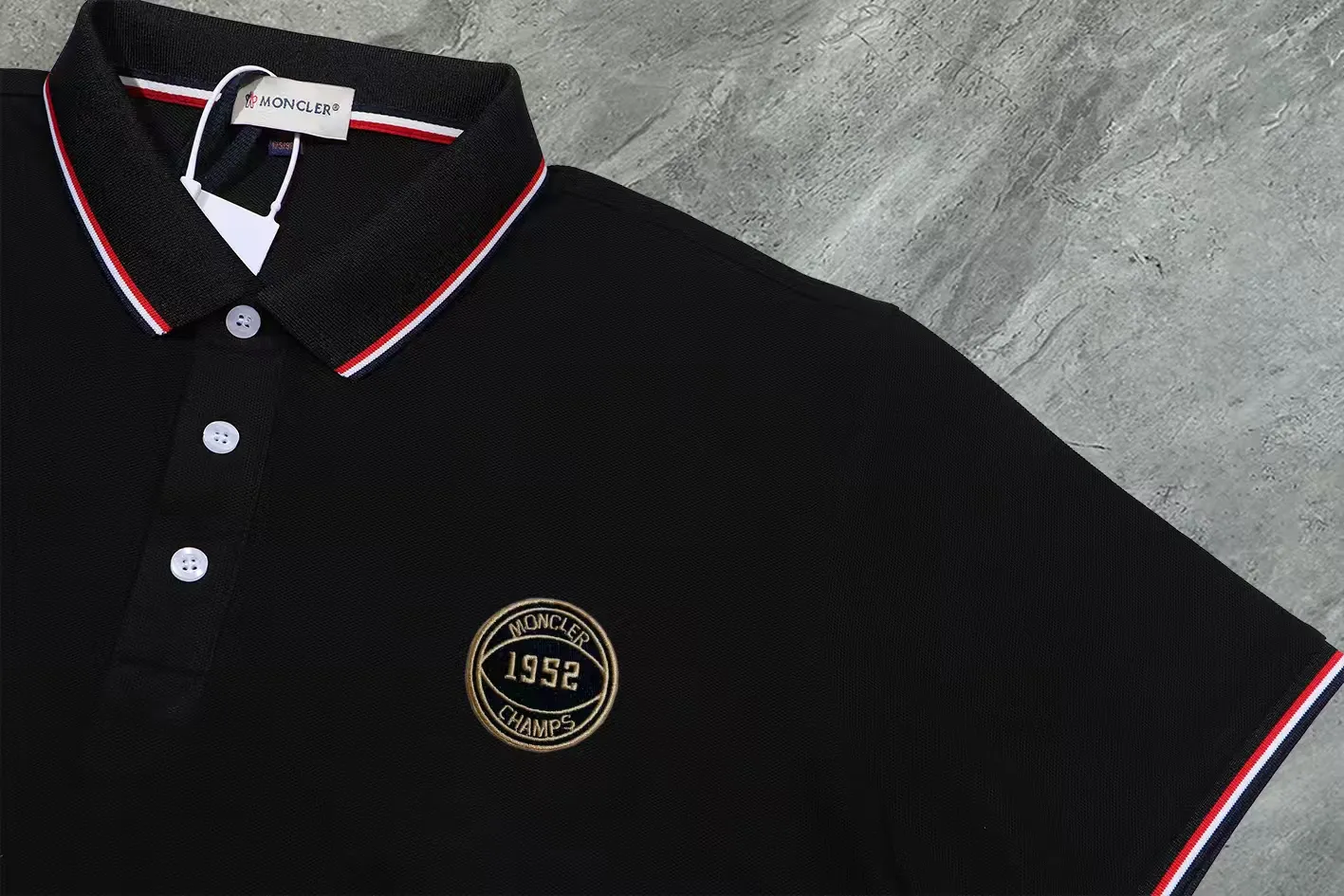 MONCLER~ 2026 New Arrival Quality POLO ， Breathable ， ， ， Quality。 ！ ， ！ LOGO Quality ：Black，White，Gray，Royal Blue Sizes：M~L~XL~2XL~3XL